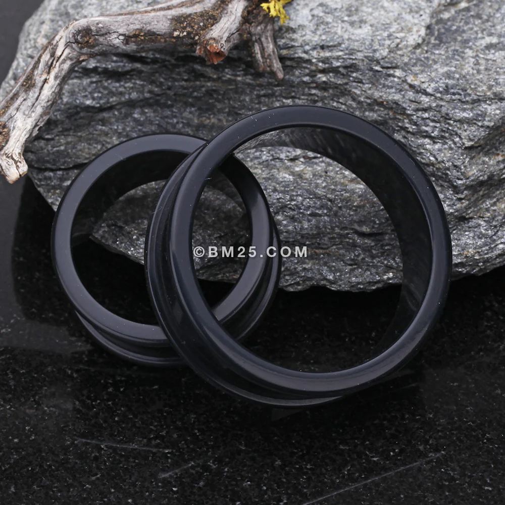A Pair of Flexible Silicone Double Flared Ear Gauge Tunnel Plug - Image 7
