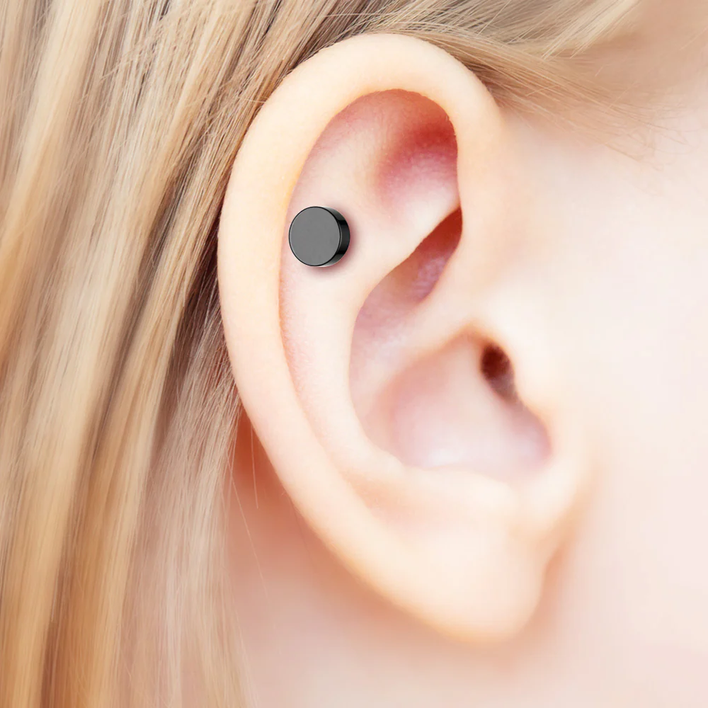 Blackline Steel Plate Cartilage Tragus Earring* - Image 4